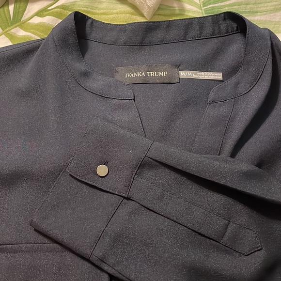 Ivanka Trump long sleeve black dress shirt. - Picture 4 of 5